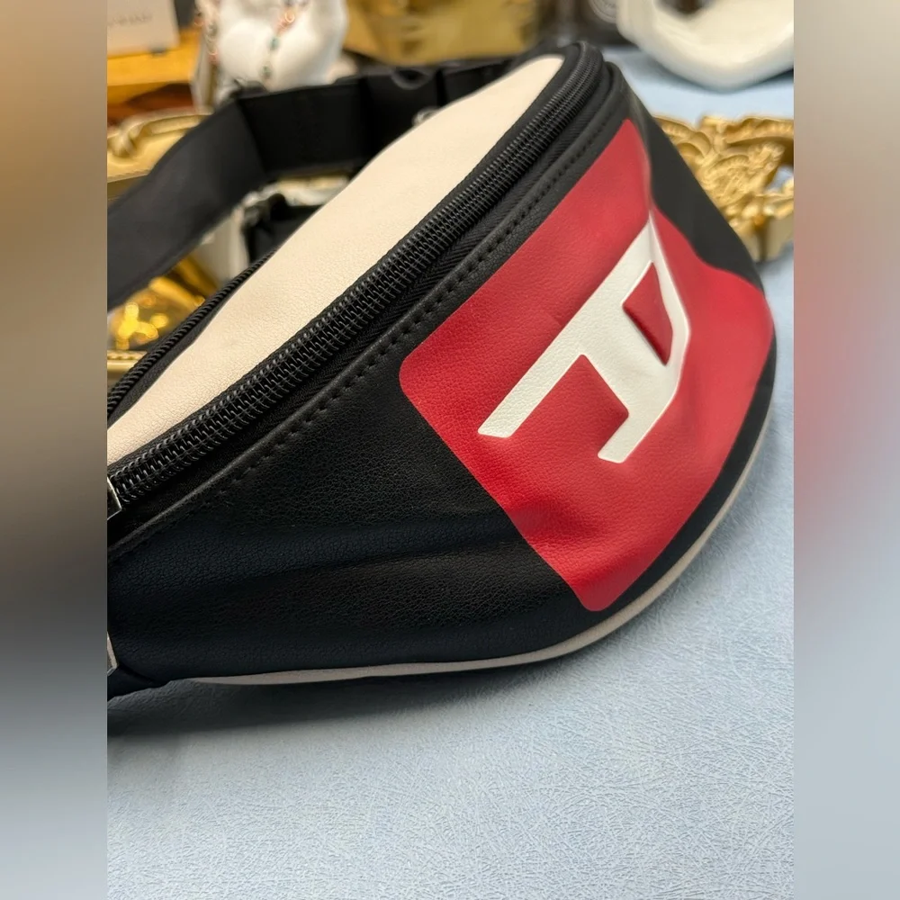 🆕 DIESEL 🧿 NWOT Faux Leather KOINBE Bum Bag with Contrasting Logo, Navy & Red